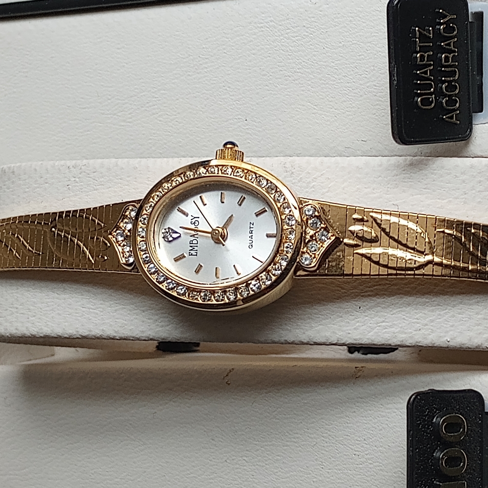 Elegant Gold Watch with Crystal Accents